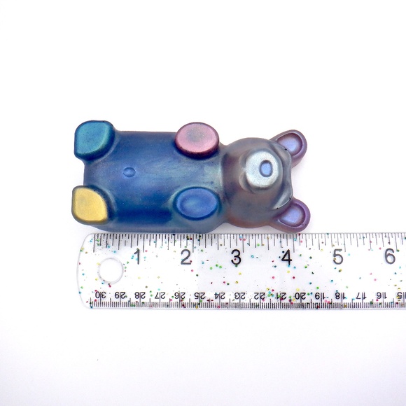 Jumbo Resin Gummy Bear & Base Lamp - Picture 15 of 16